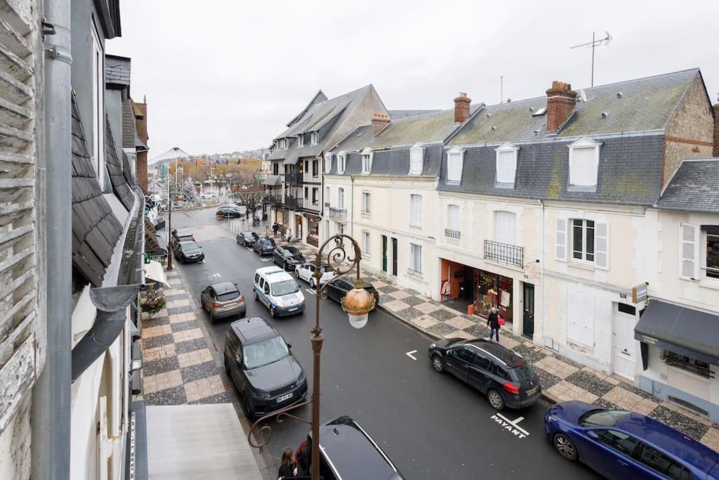 Anj Appartement Centre Ville Deauville Exterior photo